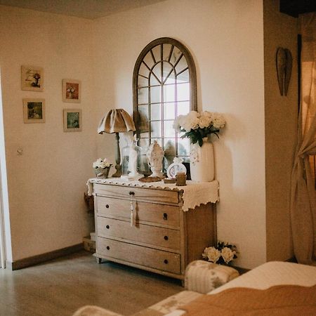 Bed and Breakfast Chez Geraldine Montels  Exterior foto